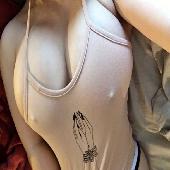 Laura96c's Avatar