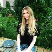 Elizabeth83a's Avatar